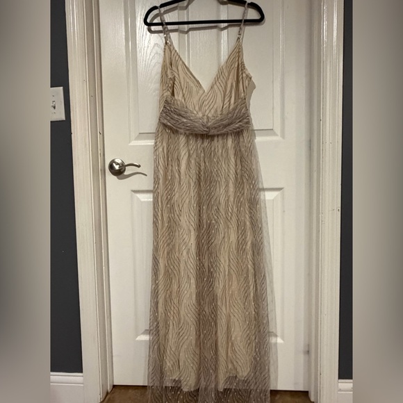 Elegant Cream Evening Gown - Picture 1 of 3